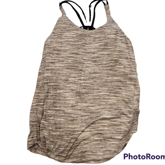 Lululemon Moment to Movement 2-in-1 Tank - Picture 5 of 6